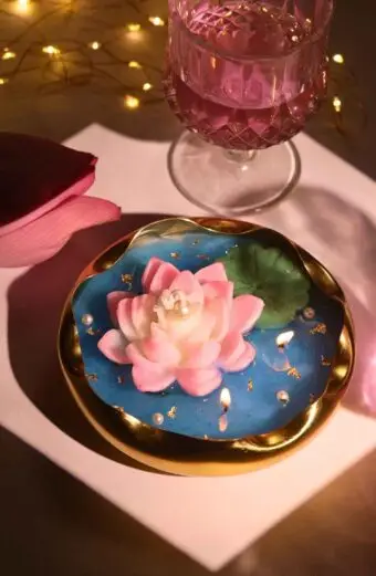 Lotus Pond Urli Candle- Small